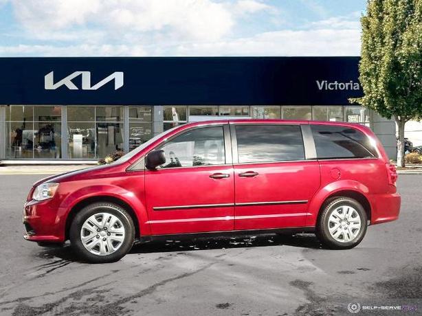 2014 Dodge Grand Caravan SE/SXT Passenger Van image 3