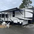 Used 2022 Forest River RV Cardinal Luxury 390FBX thumbnail image 1