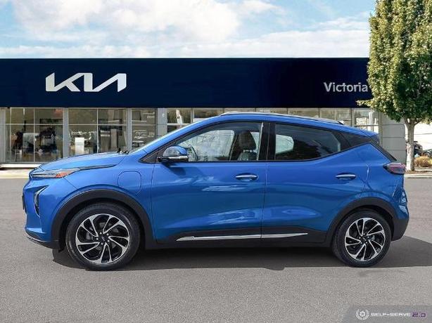 2022 Chevrolet Bolt EUV Premier Front-Wheel Drive image 3