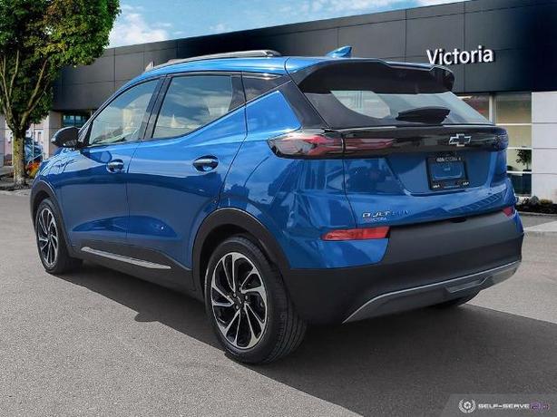 2022 Chevrolet Bolt EUV Premier Front-Wheel Drive image 4