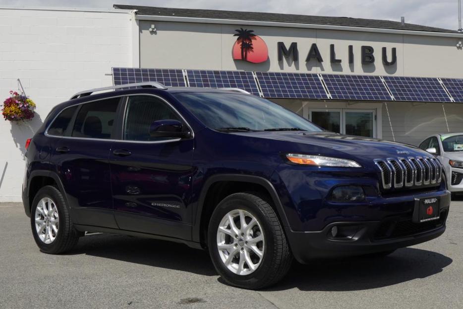 2015 Jeep Cherokee 4WD 4dr North - ONE OWNER / BC VEHICLE display photo