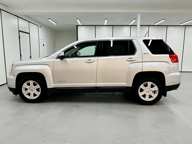 2016 GMC Terrain SLE AWD, No Accident, Local Island image 4