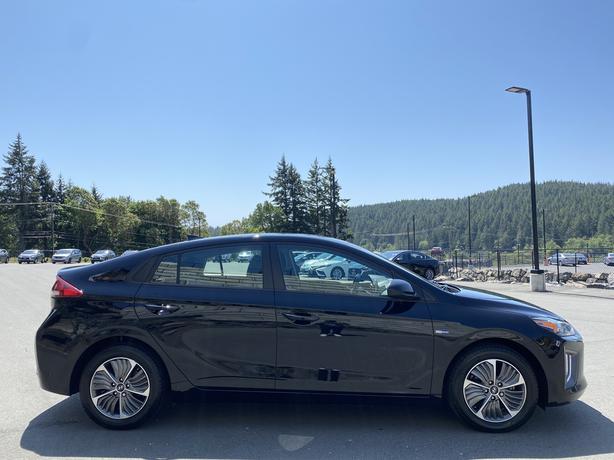 2020 Hyundai Ioniq Preferred FWD-AppLink,Auto Climate,Heated Seats/SW image 3