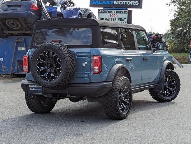 2021 Ford Bronco Black Diamond - No Accidents, Soft Top, Automatic image 5