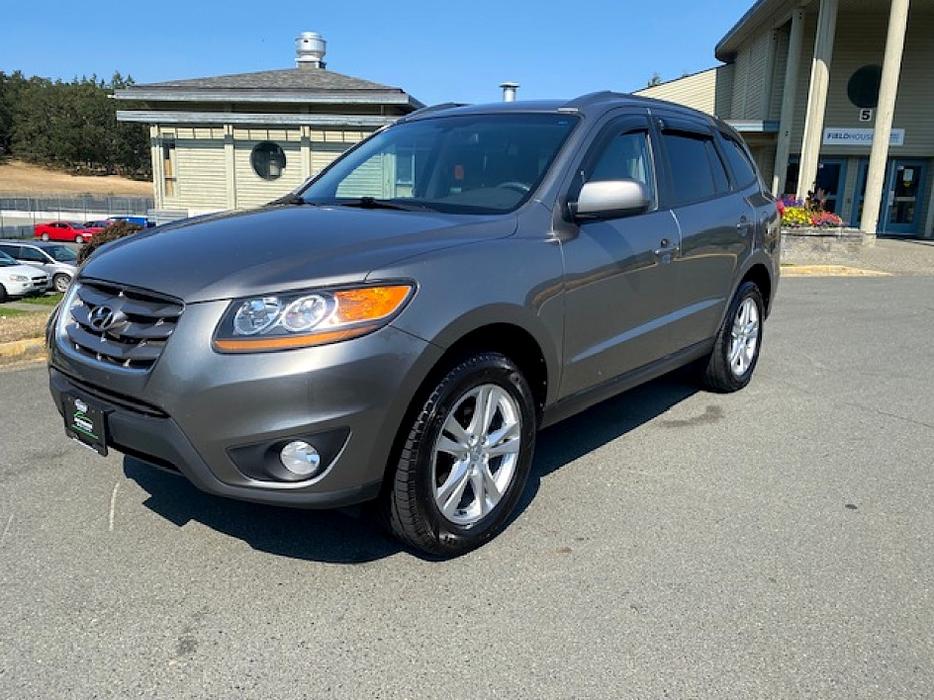 2011 Hyundai Santa Fe GLS display photo