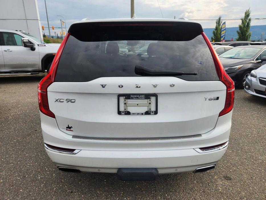 2016 Volvo XC90 T6 Inscription display photo