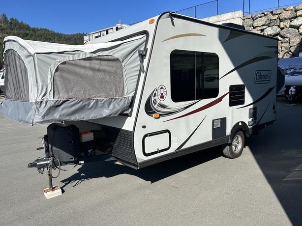 2014 Coleman RV Lantern 171E image 1