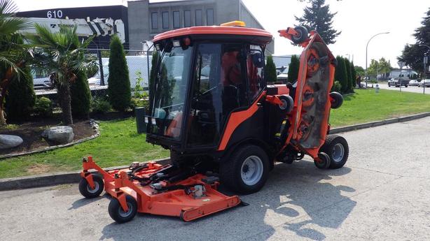 2014 Jacobsen HR9016 4 Wheel Drive Diesel Lawn Mower image 5