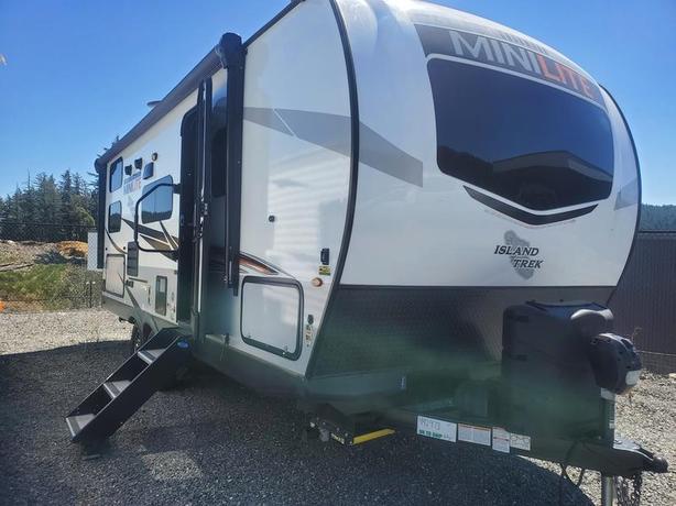 2021 Forest River Rockwood Mini Lite 2509S image 4