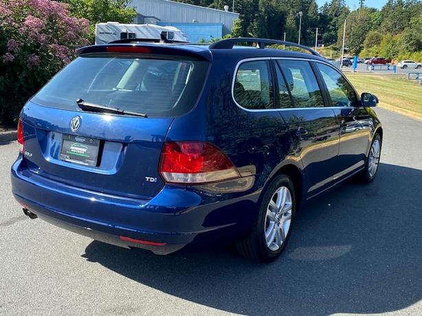 2011 Volkswagen Jetta TDI image 4