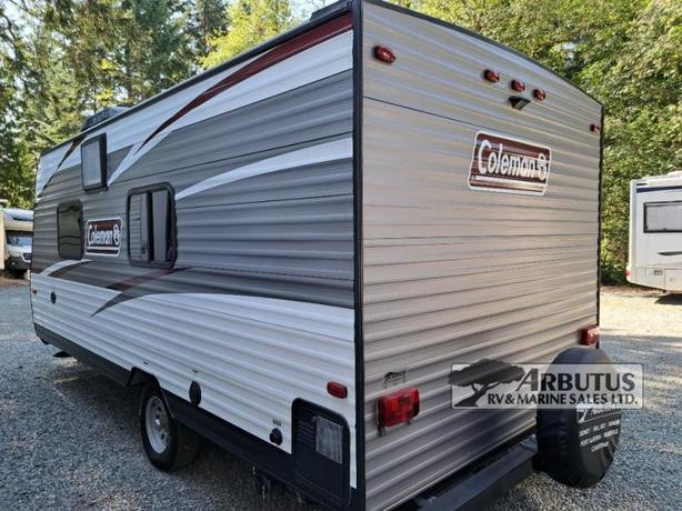 Used 2019 Dutchmen RV Coleman Lantern LT Series 18RBWE image 3