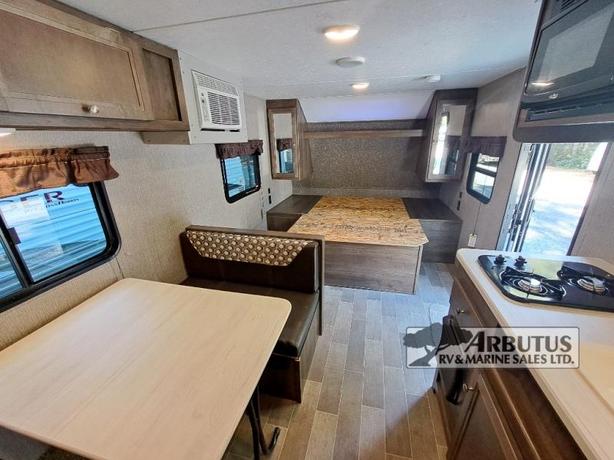 Used 2019 Dutchmen RV Coleman Lantern LT Series 18RBWE image 5