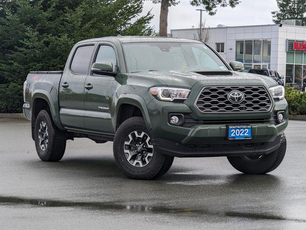 2022 Toyota Tacoma TRD Sport image 3