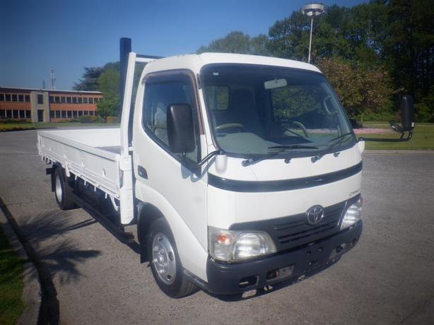 2007 Toyota Dyna 10.5 foot Flat Deck Right Hand Drive Manual Diesel image 4