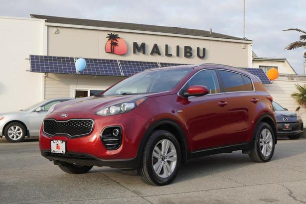 2017 Kia Sportage AWD LX - ONE OWNER / NO ACCIDENTS / BC VEHICLE image 7