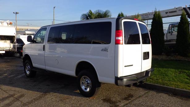 2018 Chevrolet Express 3500 Quigley 4X4 12 Passenger Van image 7