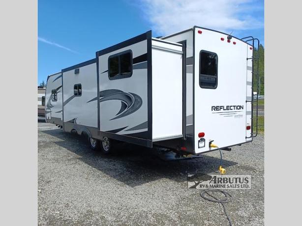 Used 2022 Grand Design Reflection 312BHTS image 3