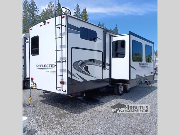 Used 2022 Grand Design Reflection 312BHTS image 4