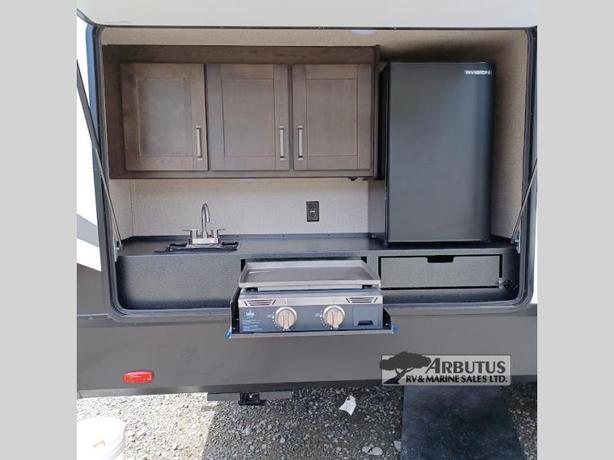 Used 2022 Grand Design Reflection 312BHTS image 6