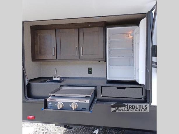 Used 2022 Grand Design Reflection 312BHTS image 7