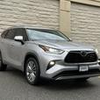 2021 Toyota Highlander thumbnail image 1