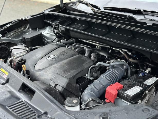 2021 Toyota Highlander image 3