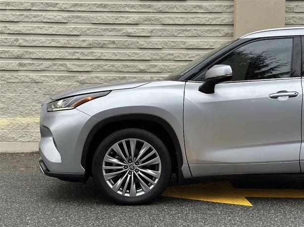 2021 Toyota Highlander image 8