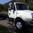 2014 International 4300 Cab and Chassis Diesel With Hydraulic Brakes thumbnail image 1