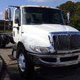 2014 International 4300 Cab and Chassis Diesel With Hydraulic Brakes thumbnail image 2