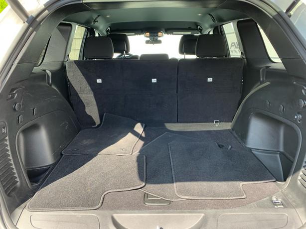 2021 Jeep Grand Cherokee Laredo image 6