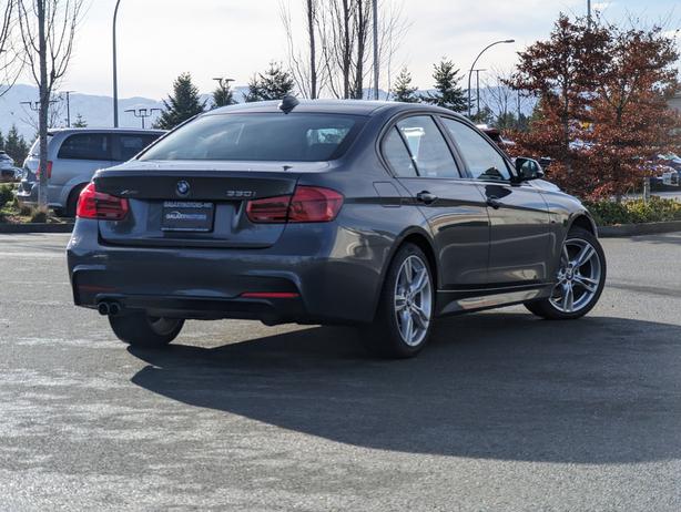 2018 BMW 3 Series 330i xDrive - AWD, Sunroof, NAV, Heated Seats image 6