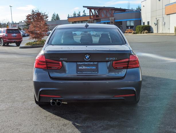 2018 BMW 3 Series 330i xDrive - AWD, Sunroof, NAV, Heated Seats image 7
