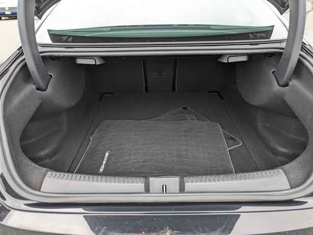 2021 Mercedes-Benz CLA 250 - No Accidents, Sunroof, Navigation image 8