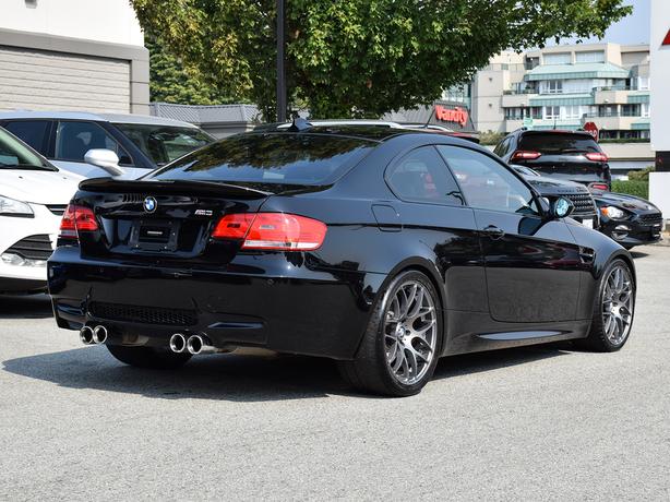 2009 BMW M3 - Parking Sensors, Navi, Heated Seats, Sunroof image 7