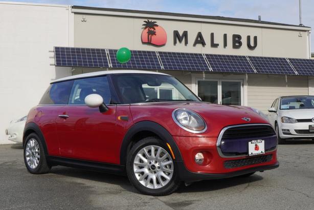 2016 MINI 3 door 3dr HB image 1