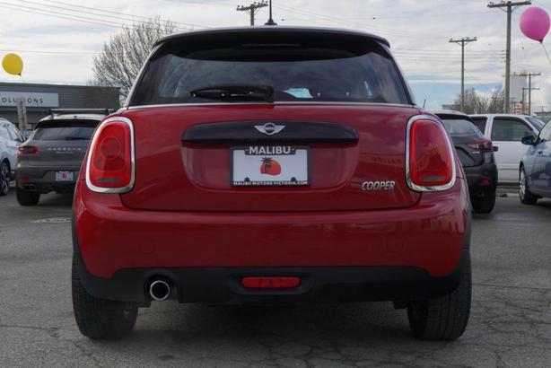 2016 MINI 3 door 3dr HB image 3