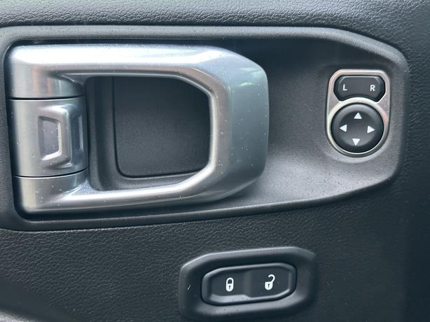 2022 Jeep Wrangler Unlimited Rubicon 4WD, Heated Seats & SW, SiriusXM image 8