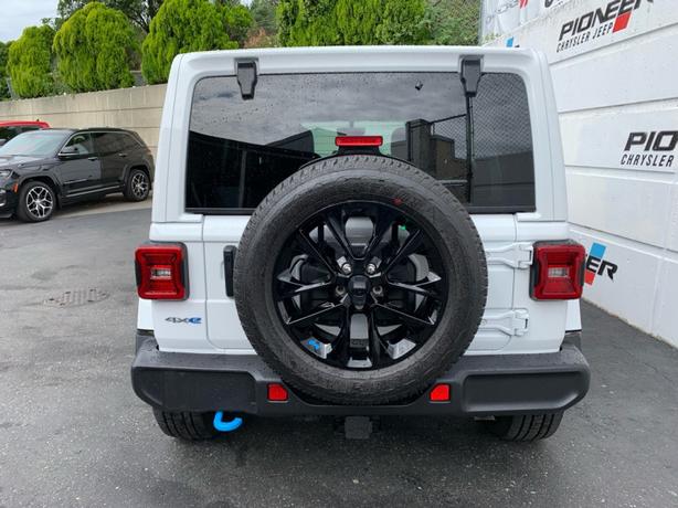 2023 Jeep Wrangler 4xe Sahara image 5