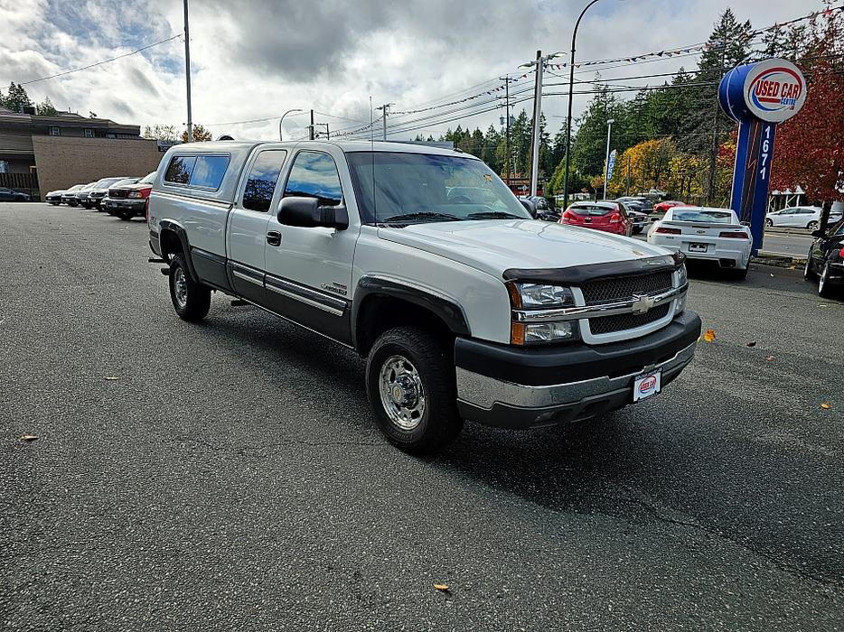 2003 Chevrolet  Silverado 2500HD LT display photo