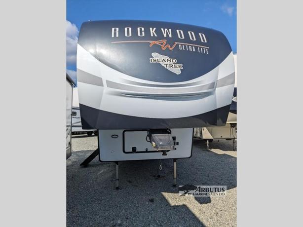 Used 2022 Forest River RV Rockwood 2891BH image 2