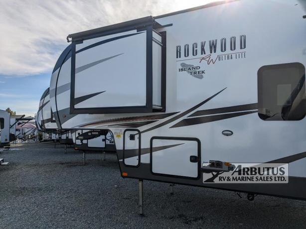 Used 2022 Forest River RV Rockwood 2891BH image 4