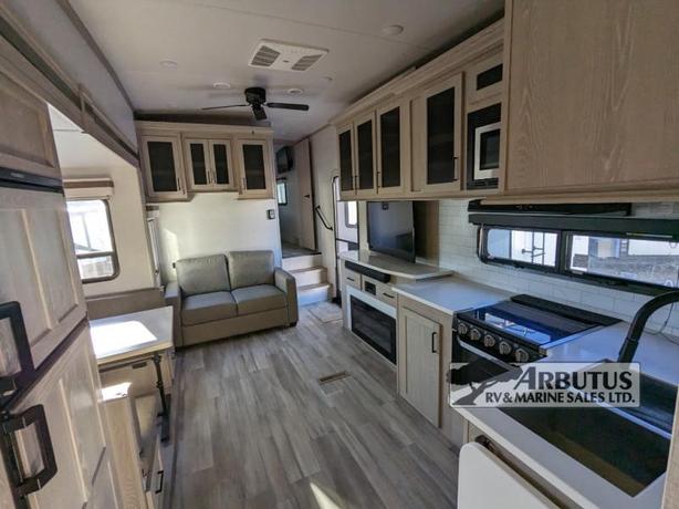 Used 2022 Forest River RV Rockwood 2891BH image 8
