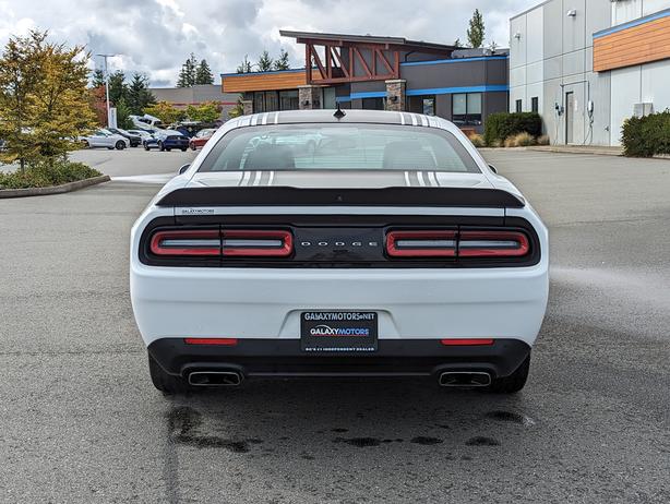 2021 Dodge Challenger Shaker image 8