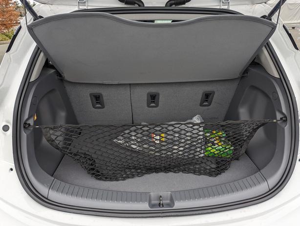 2018 Chevrolet Bolt EV Premier - 383KM Range, No-Accidents, Heated Seats image 8