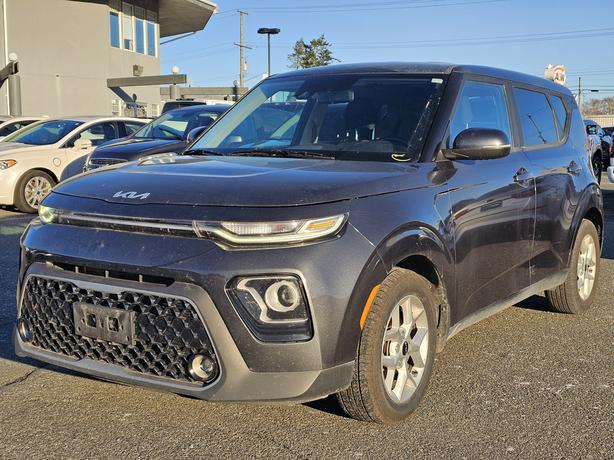 2022 Kia Soul EX FWD-Heated Seats & SW, AC, Backup Cam image 1