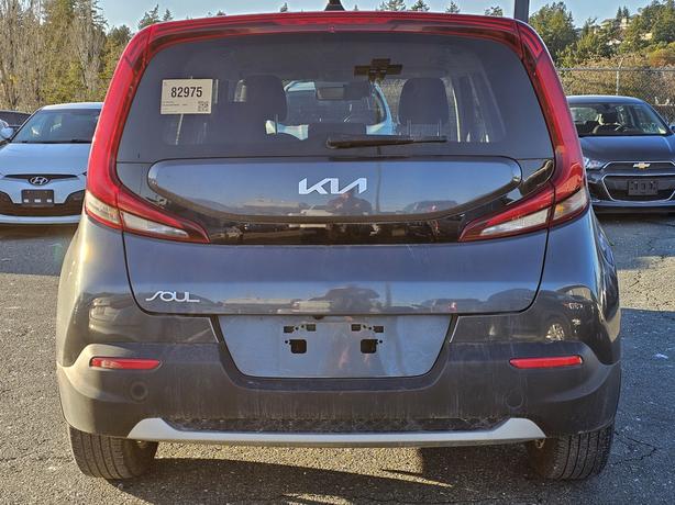 2022 Kia Soul EX FWD-Heated Seats & SW, AC, Backup Cam image 5
