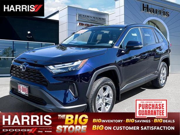 2023 TOYOTA RAV4 Hybrid XLE AWD  |  No Reported Accidents! image 1