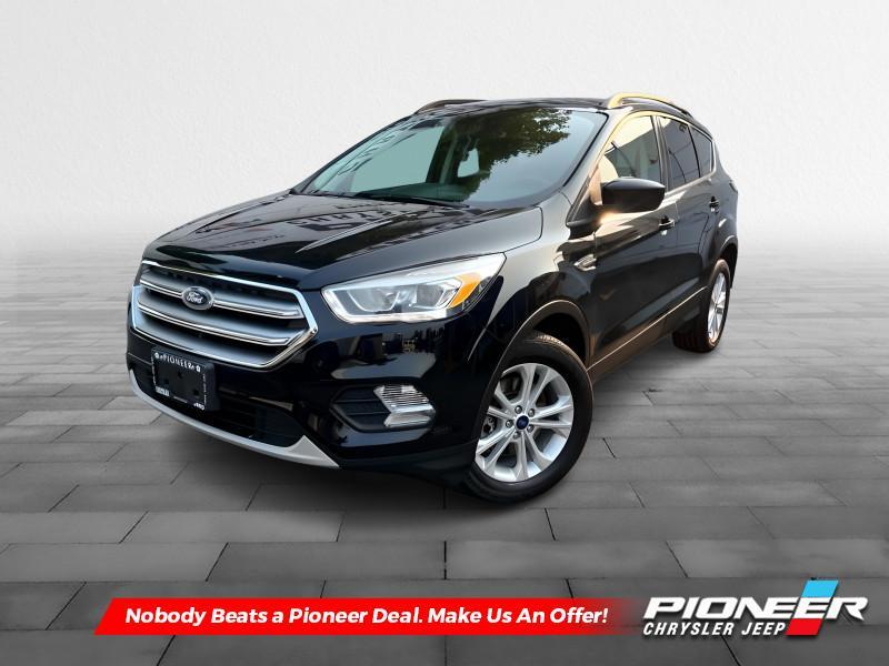 2017 Ford Escape SE display photo