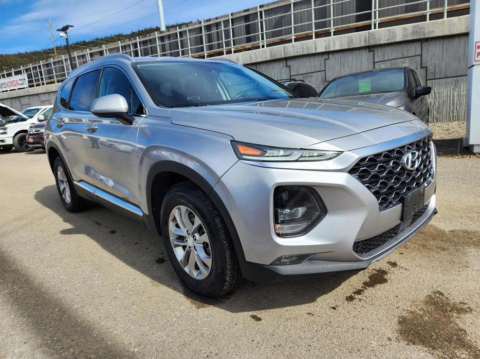 2020 Hyundai Santa Fe Preferred display photo