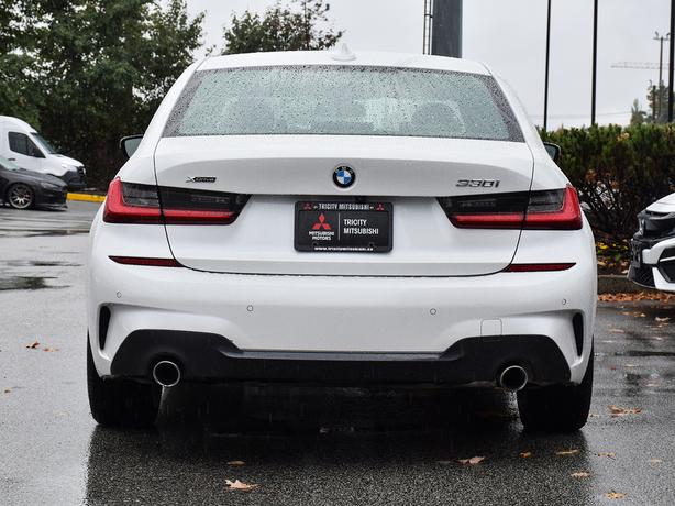 2020 BMW 3 Series 330i xDrive - Parking Sensors, Navigation, Sunroof image 5